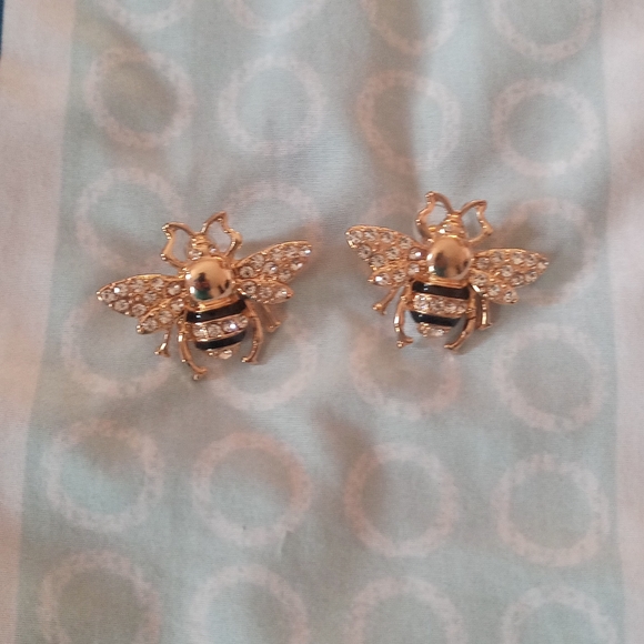 Sparkle rhinestone bumblebee earrings - Picture 2 of 3